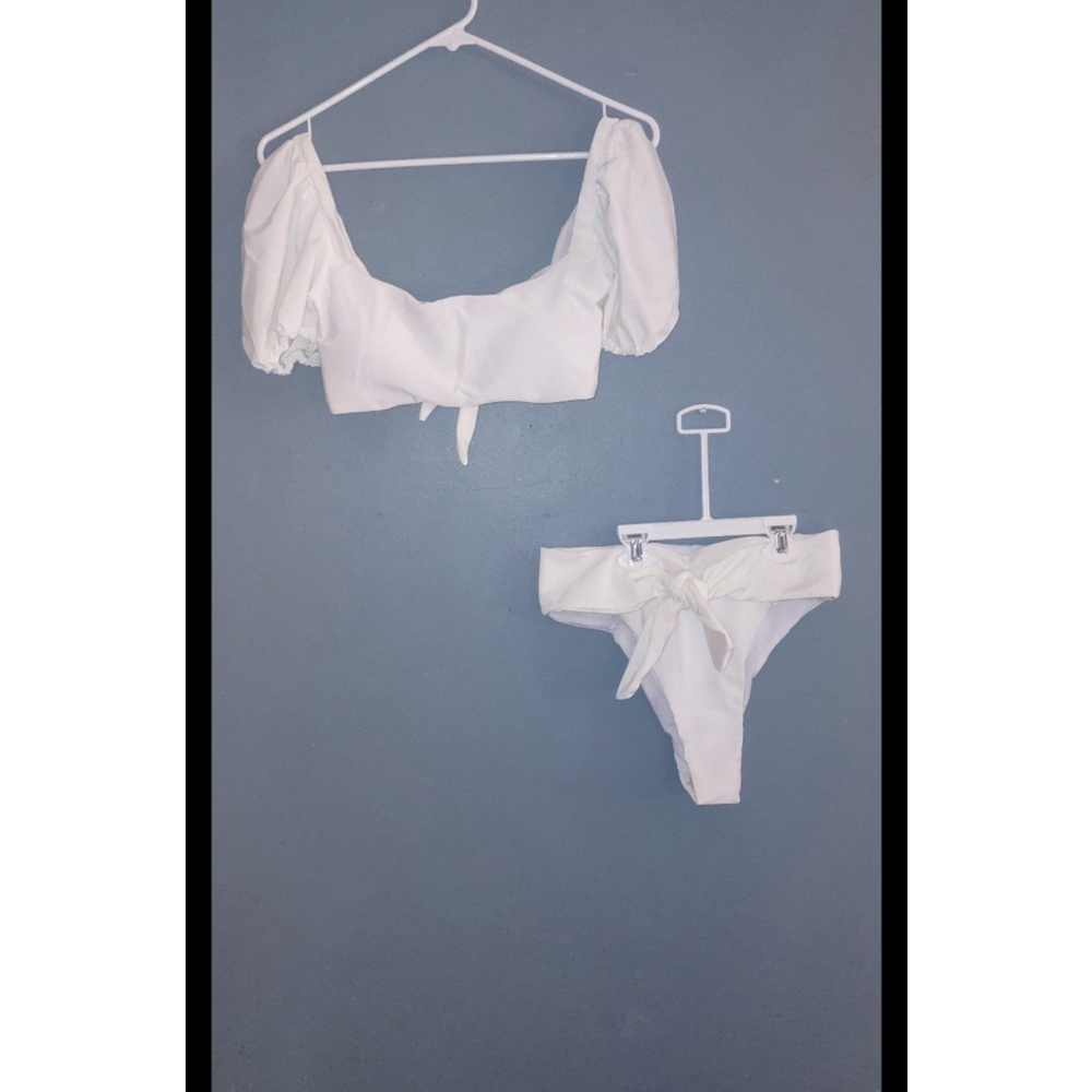 New Women's Size Medium 2PC Bikini Bathing Suit